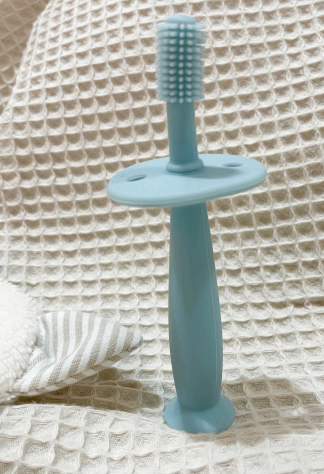Silicone toothbrush